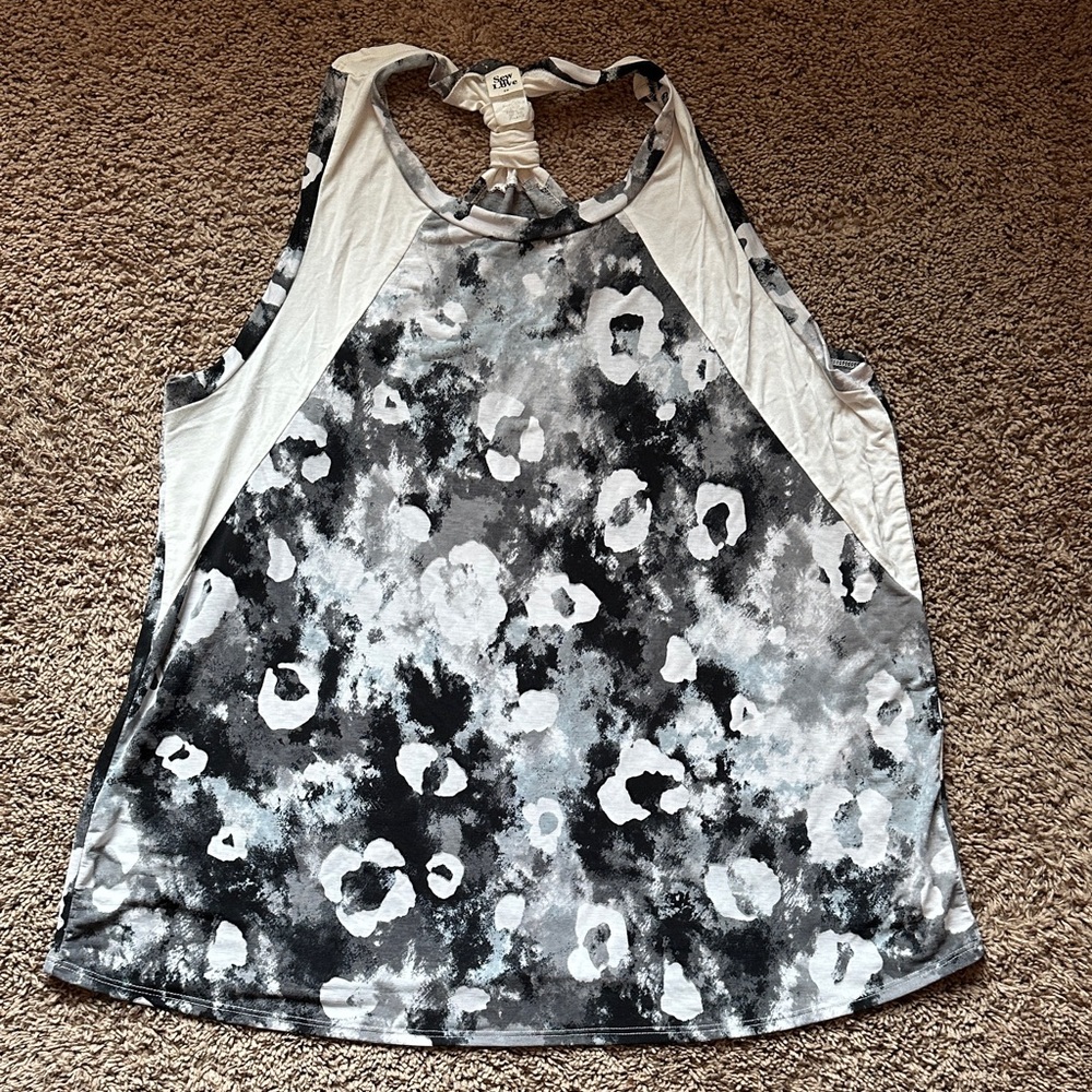 Sew In Love Monochrome Floral Tank Top